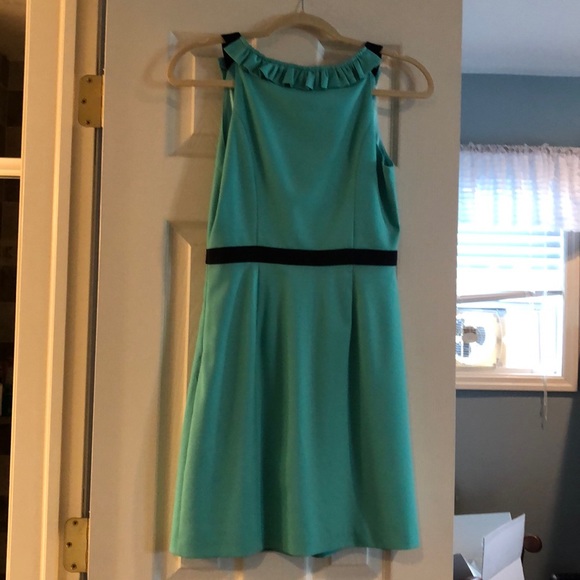 Green and Black Dress - Picture 2 of 2